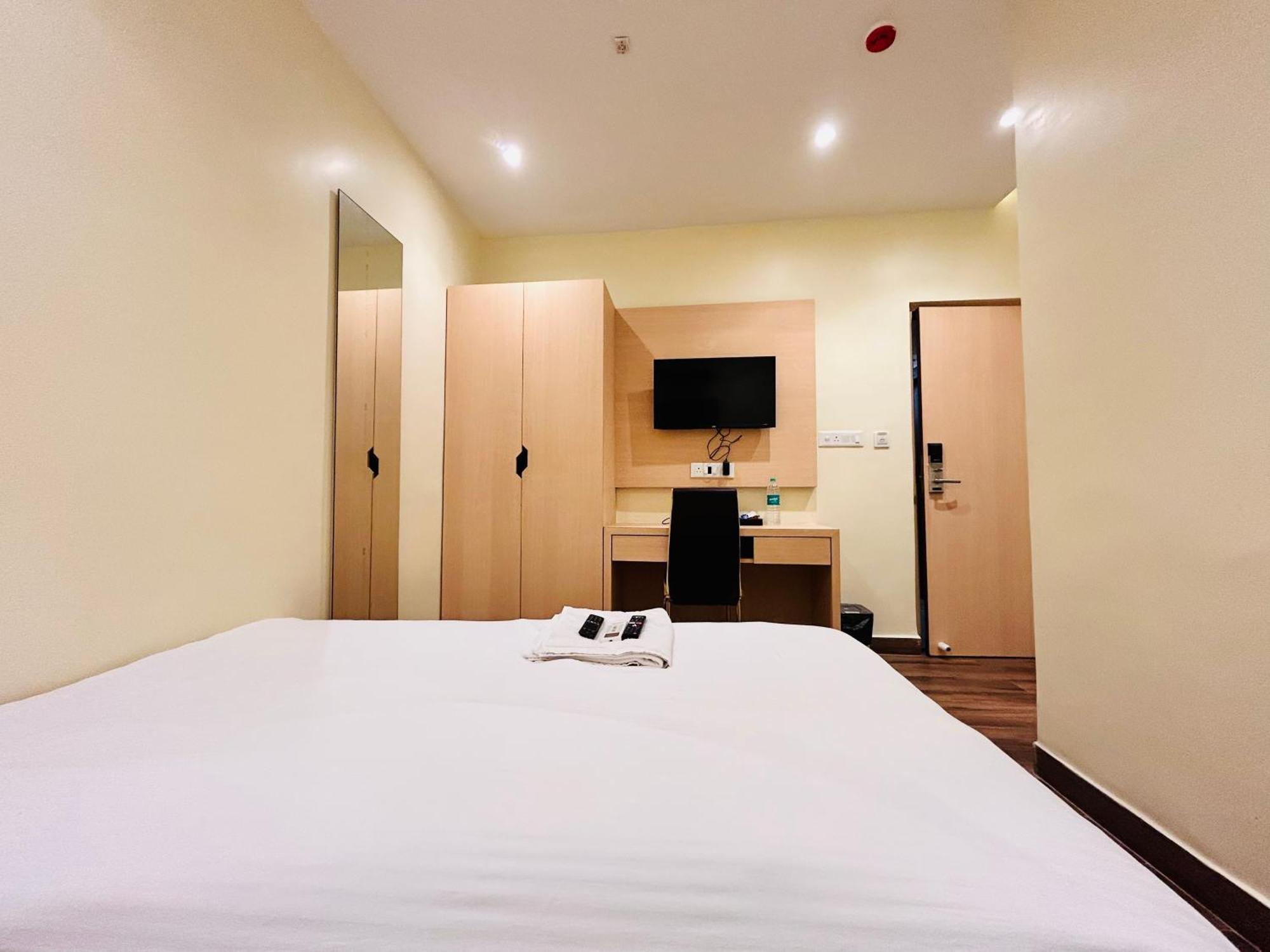Golden Square - Kolkata Airport Hotel Eksteriør billede