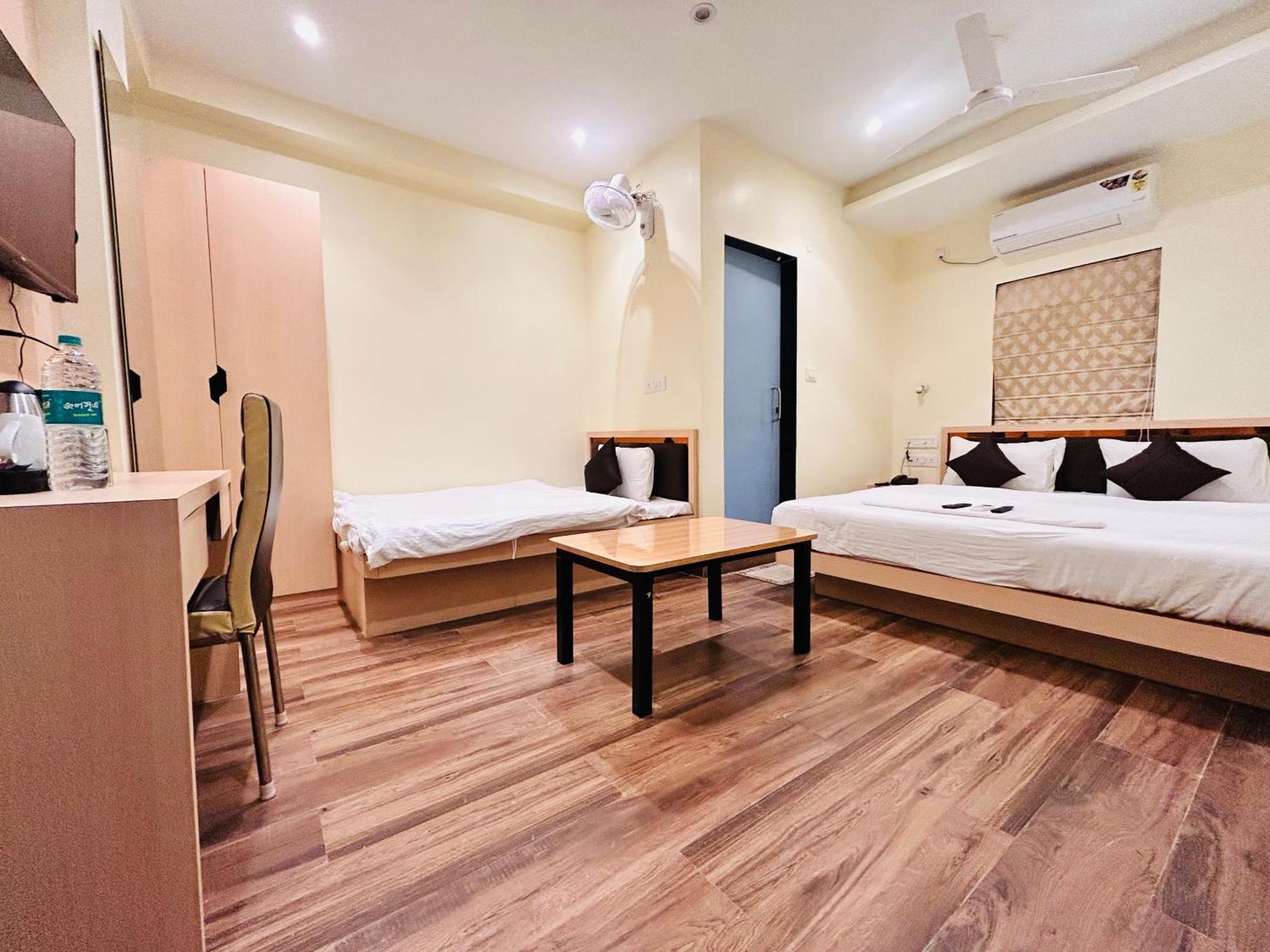 Golden Square - Kolkata Airport Hotel Eksteriør billede